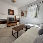Matanovic Apartment